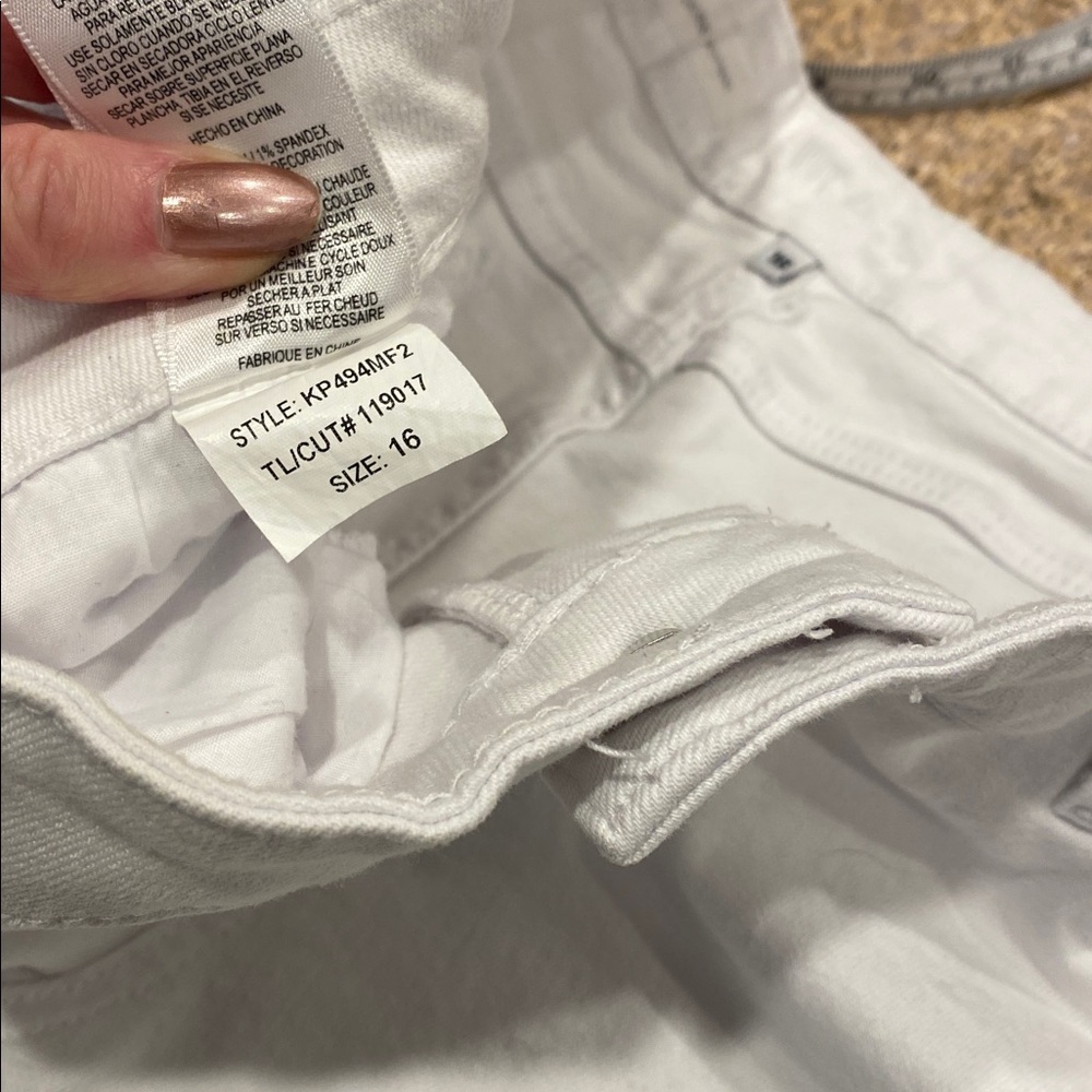 Kut From The Kloth Catherine Boyfriend White Jeans Size 16 Style KP494MF2 - Picture 17 of 17